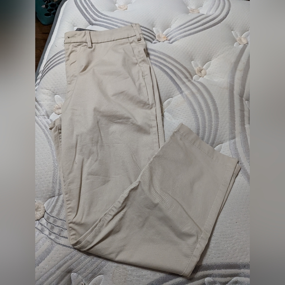 Express khaki